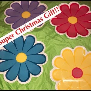 Set of Four Flower Plates - 9 Inches